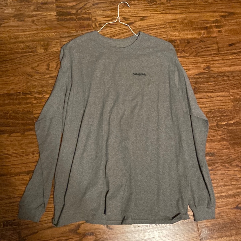 XL Long Sleeve Grey Patagonia Shirt
